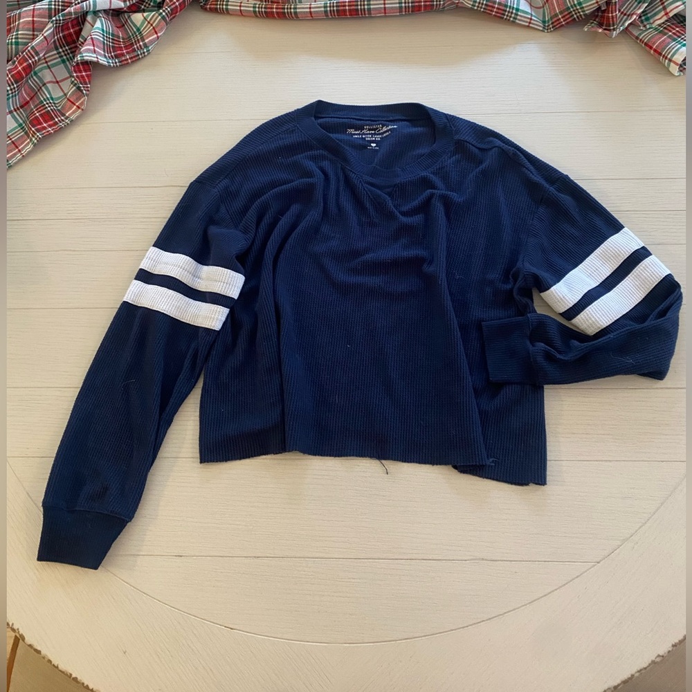Hollister cropped sweater top dark blue and white stripes on sleeve